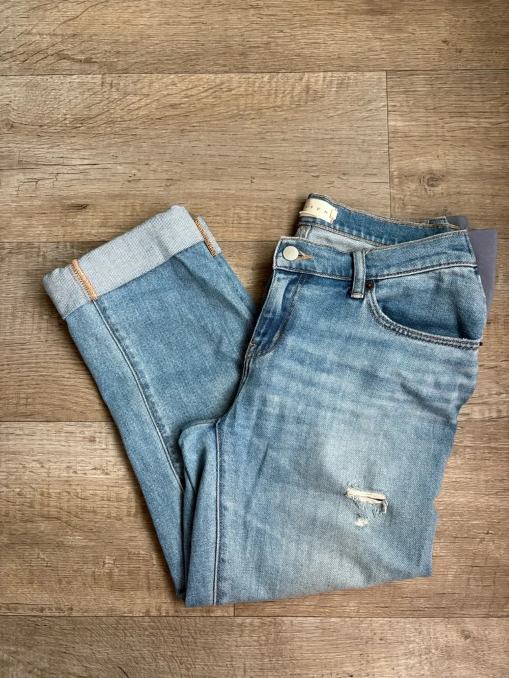 Hatch Boyfriend Light Wash Distressed Maternity Jeans Sz 26